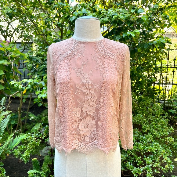 Alice + Olivia Tops - Alice + Olivia Lace Top Rose Tan Sz S